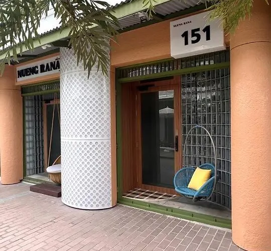 Nueng Rana Twin 2 Private Homes Yaowarat Feriehus