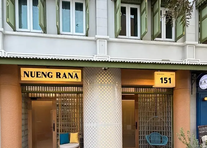 Nueng Rana Twin 2 Private Homes Yaowarat